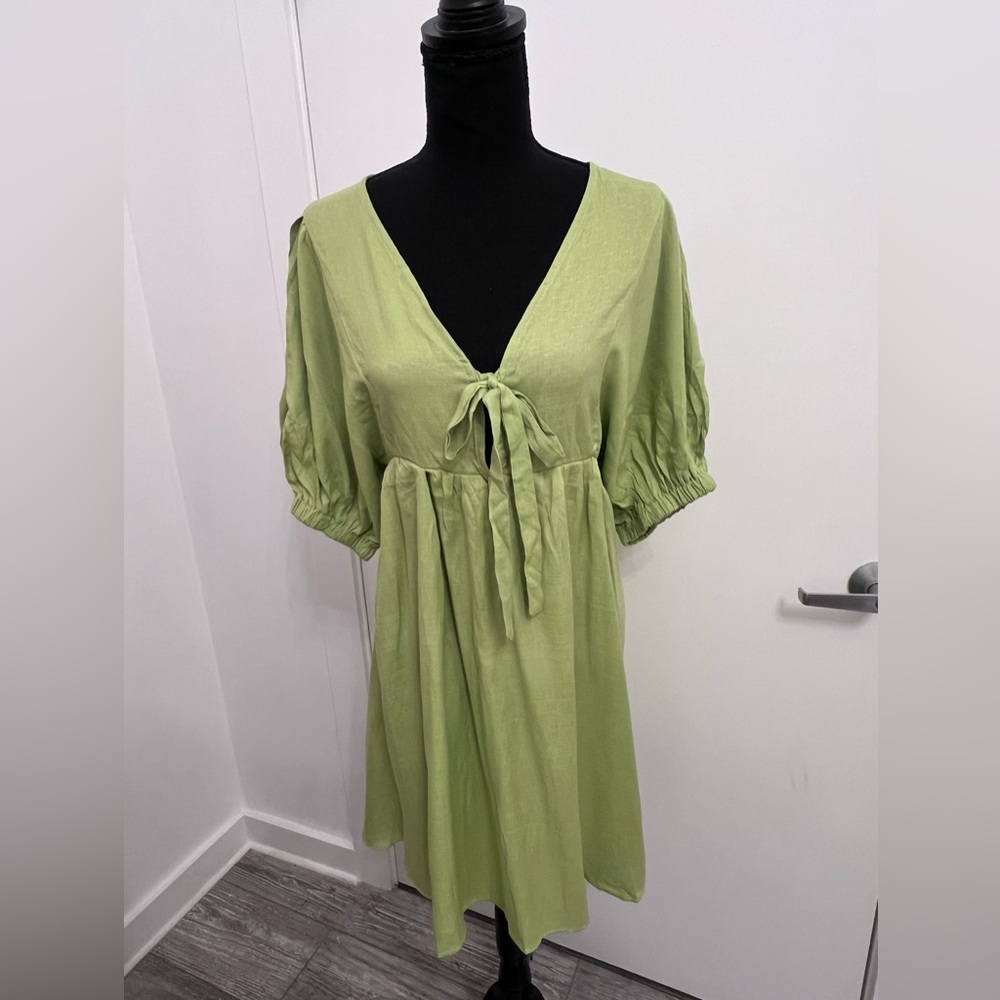 Green V-Neck Dress with Puff Sleeves